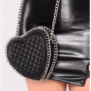 Heart crossbody chain bag